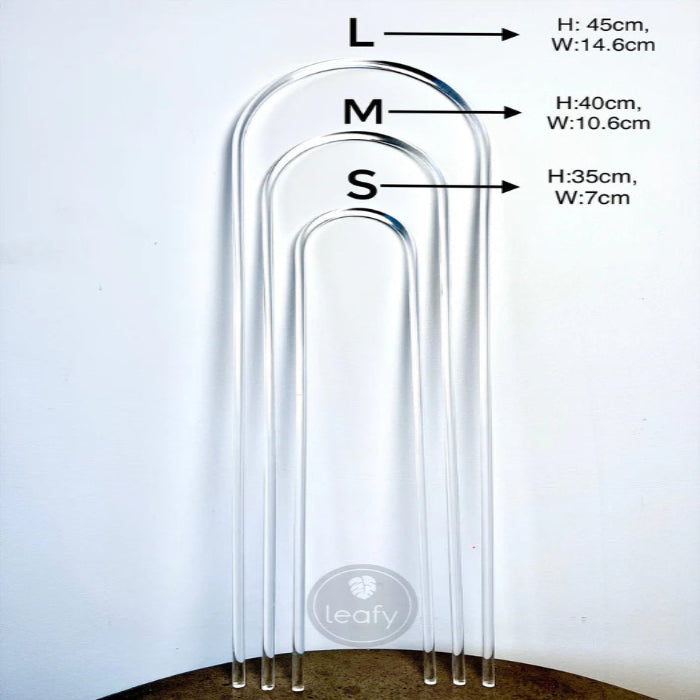 Three clear glass tent stakes with measurements labeled on a white background, featuring the brand 'Leafy'.